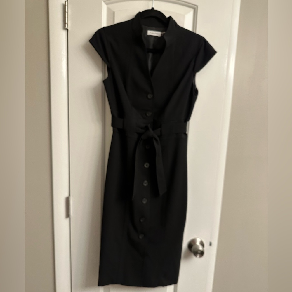 Calvin Klein Size 6 Black Button-Down Dress